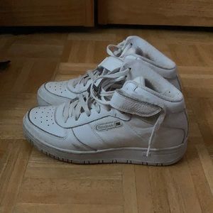 White High-top Reebok sneakers